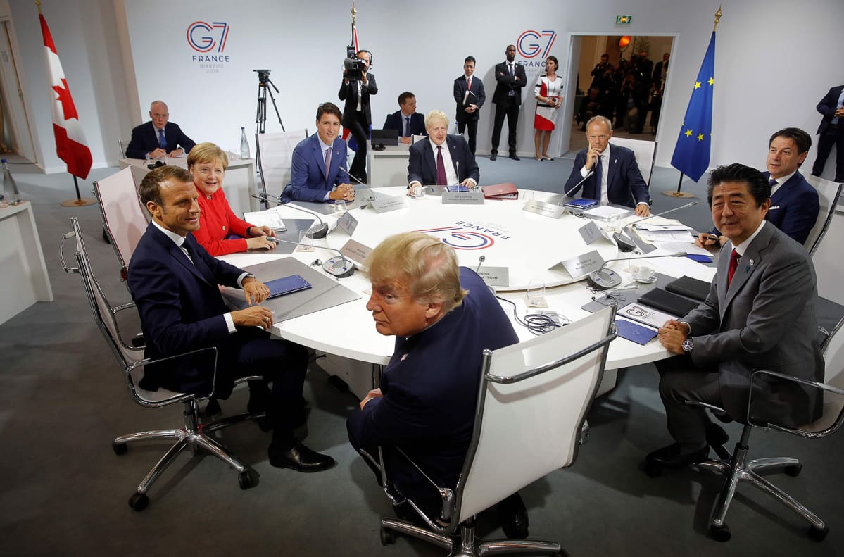 Emmanuel Macron, Angela Merkel, Justin Trudeau, Donald Trump, Boris Johnson, Donald Tusk, Shinzo Abe ja Giuseppe Conte.