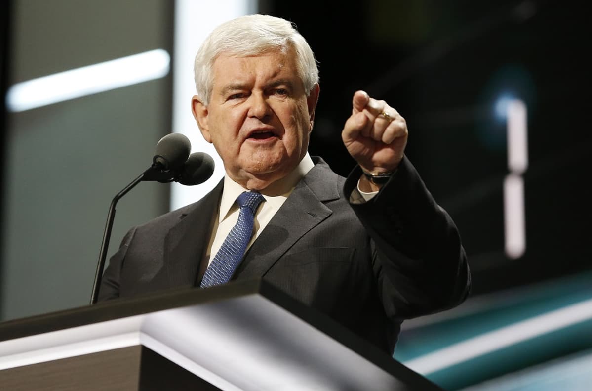 New Gingrich puhujapöntössä republikaanien puoluekokouksessa heinäkuussa.