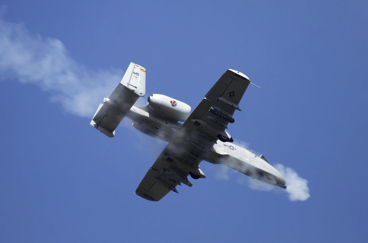 a-10 lentokone