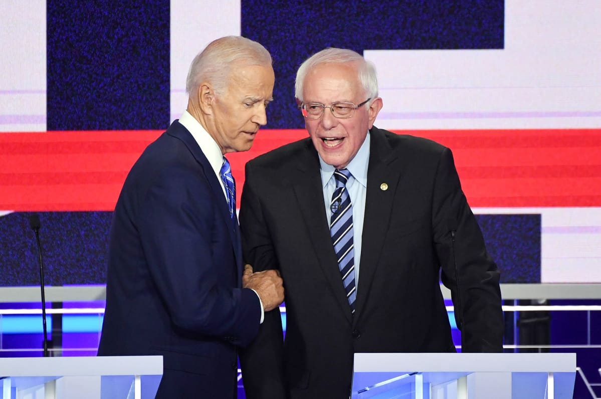 Joe Biden ja Bernie Sanders osallistuvat demokraattien tv-väittelyyn Miamissa.