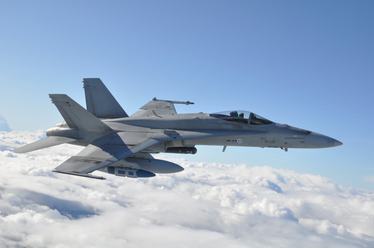 Boeing F/A-18 C/D Hornet.