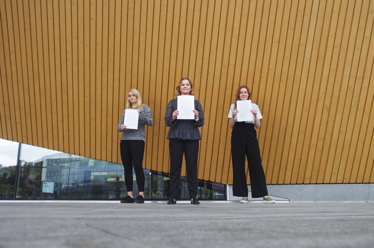 Sanna Lindgren, Nicole Onnela ja Elli Laurinen