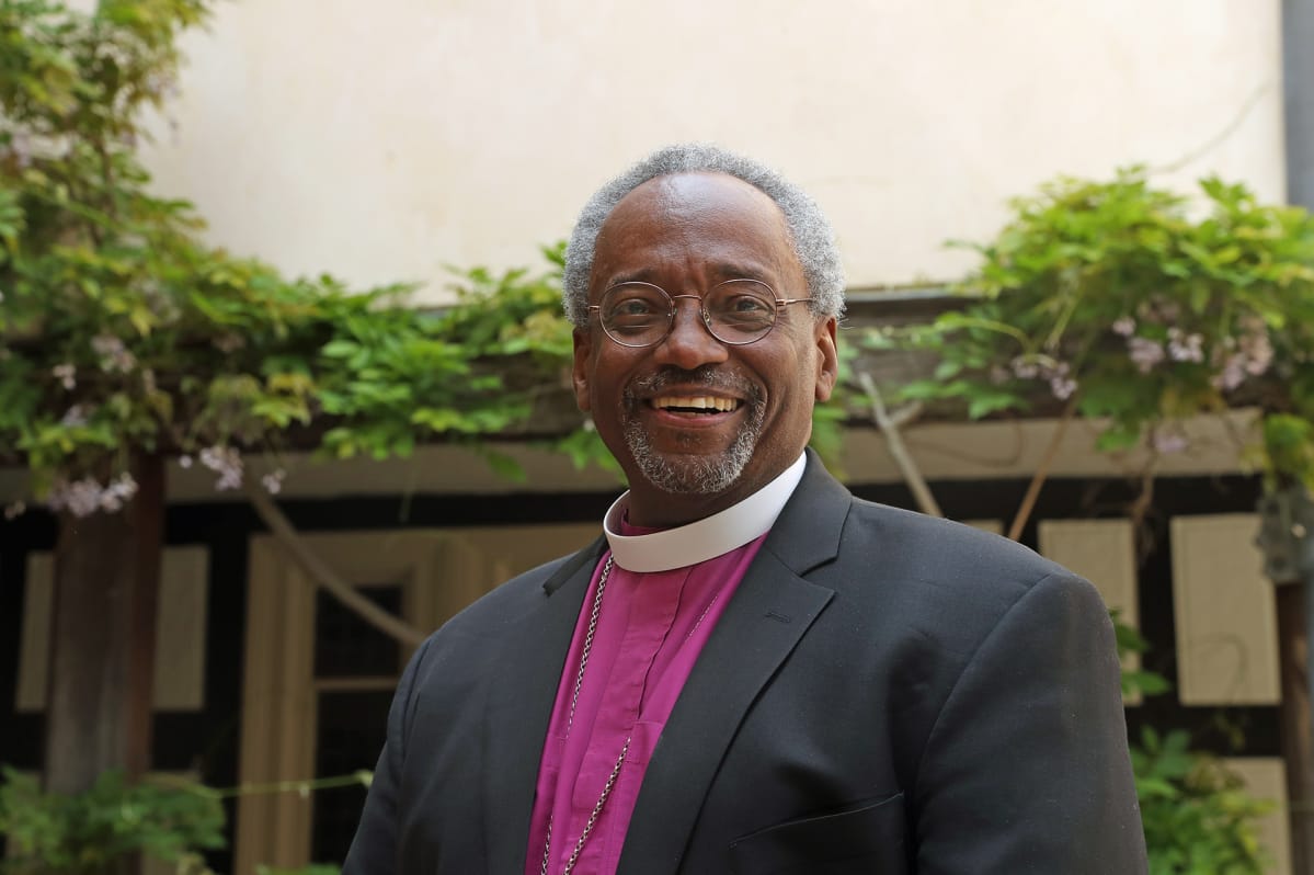 Piispa Michael Curry