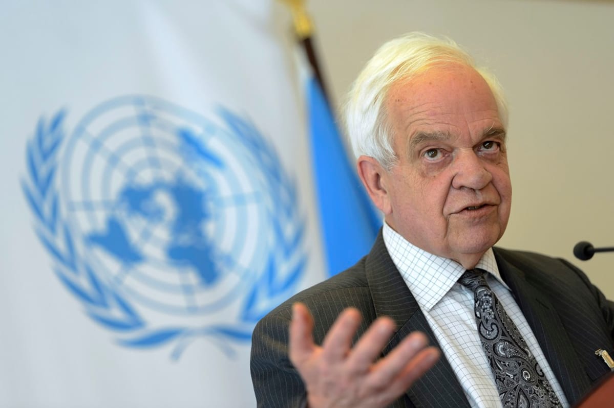 Kanadan maahanmuuttoministeri John McCallum puhuu lehdistötilaisuudessa Genevessä, Sveitsissä 30. maaliskuu 2016 UNHCR:n isännöimässä korkean tason konferenssissa. Konferenssissa haettiin ratkaisuja Syyrian pakolaistilanteeseen.