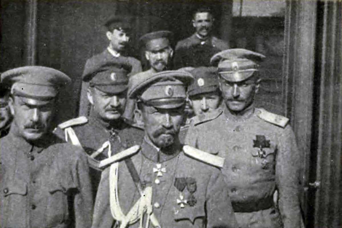 Kenraali Kornilov miehineen.