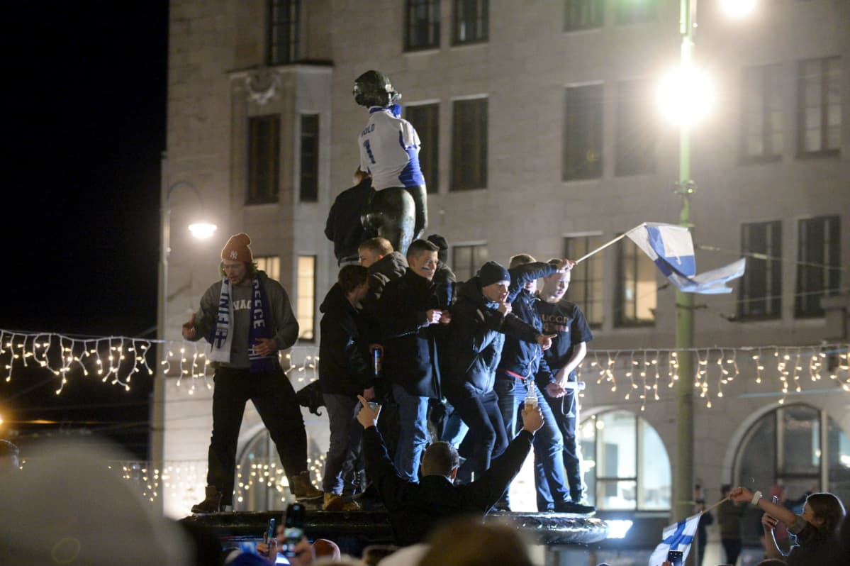 Huuhkajat juhlat