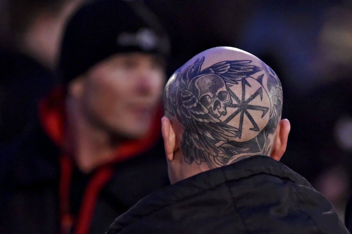 Soldiers of Odin -järjestön jäseniä kokoontuvat kulkueeseen Helsingissä itsenäisyyspäivänä 6. joulukuuta 2019.