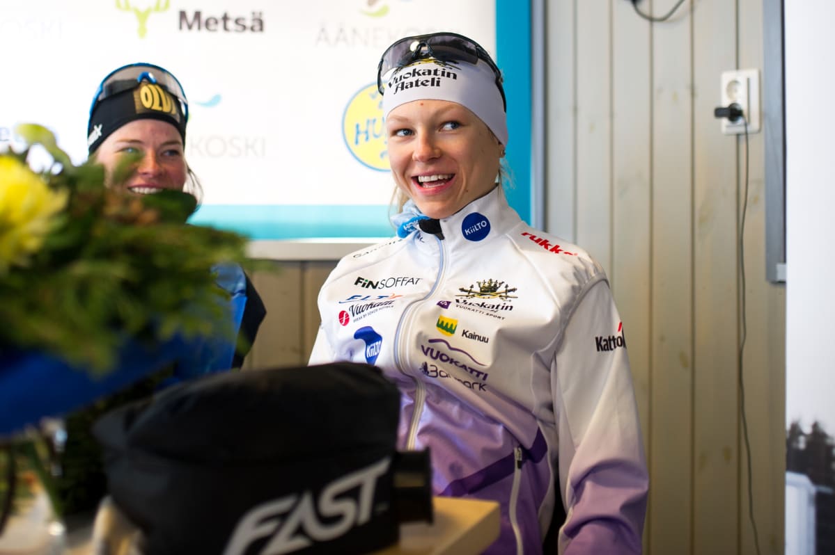 Krista Pärmäkoski (vas.) ja Eveliina Piippo Äänekosken SM-kisoissa