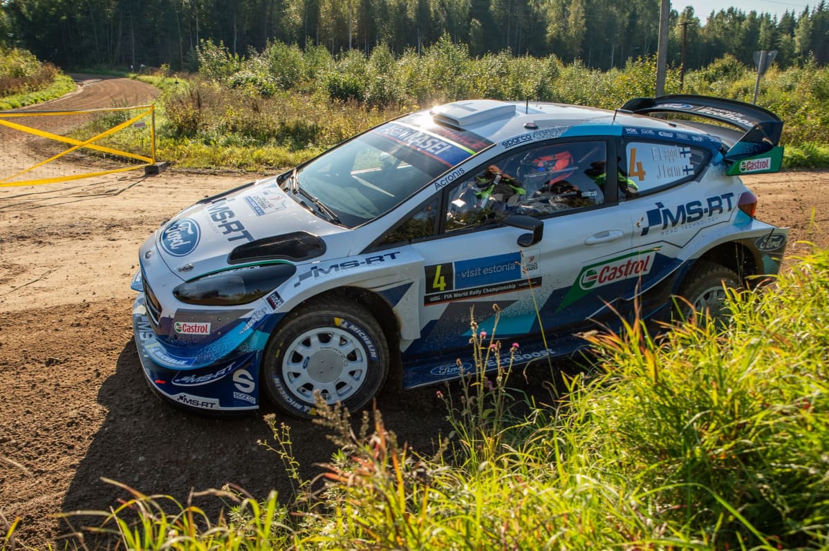 Esapekka Lappi ja Janne Ferm Viron MM-rallin testierikoiskokeella.