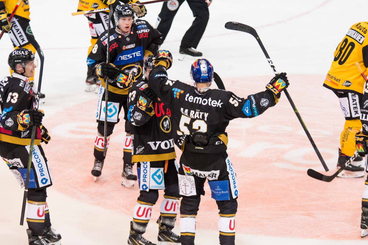 Aatu Räty, Kärpät, Kärpät on ollut 2000-luvun kestomenestyjä.
