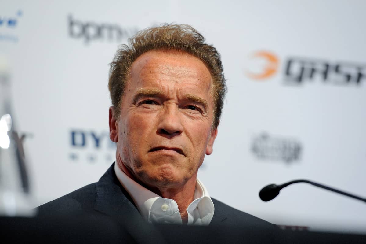 Arnold Schwarzenegger ja tuima katse.