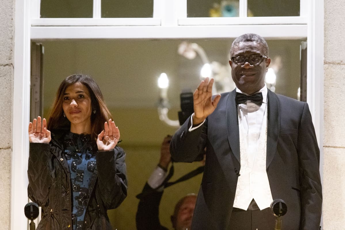 Rauhan Nobel -palkinnon saaneet Nadia Murad ja Denis Mukwege.