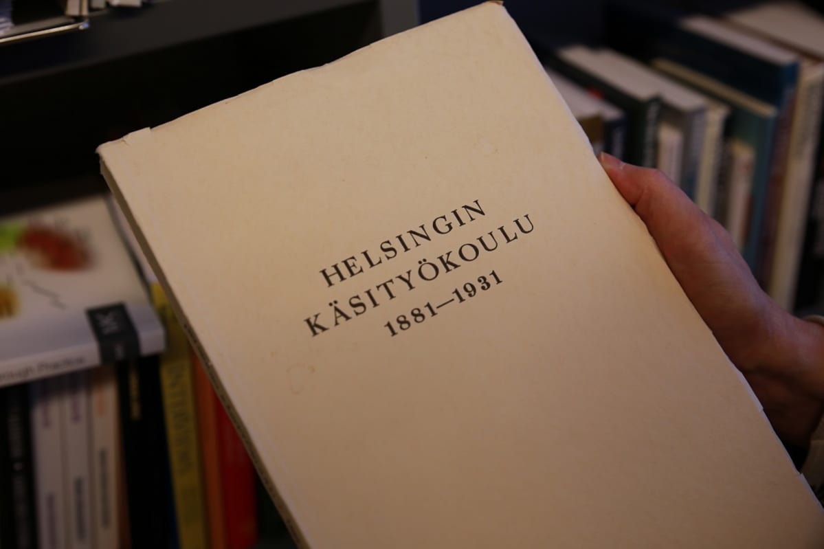 kirja Helsingin käsityökoulu