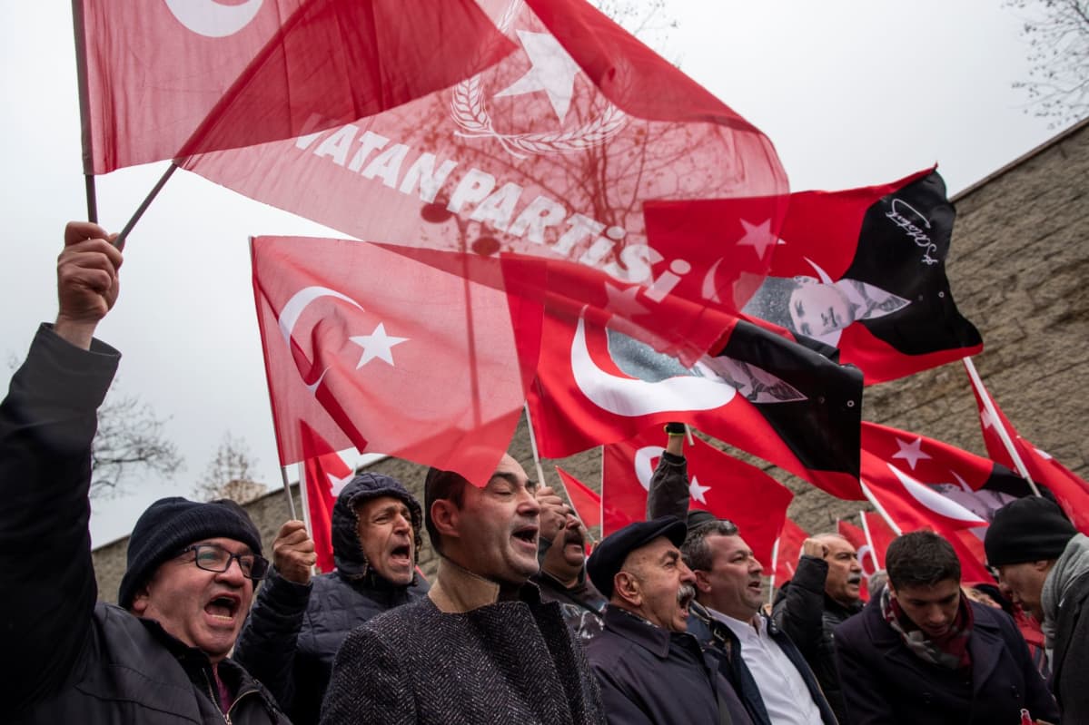 turkkialaisia mielenosoittajia