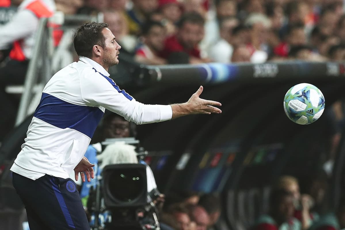 Chelsean manageri Frank Lampard kuvassa