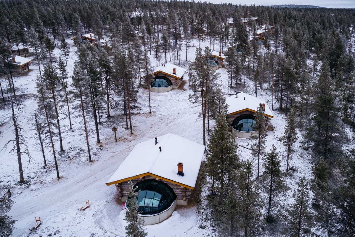 Kelomökki-lasi-iglu, Kakslauttanen, Saariselkä