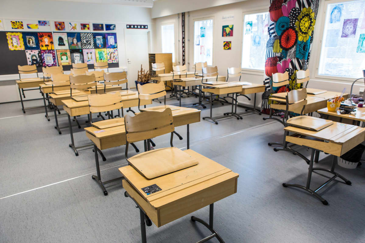 Tammelan parakkikoulun luokkahuone.