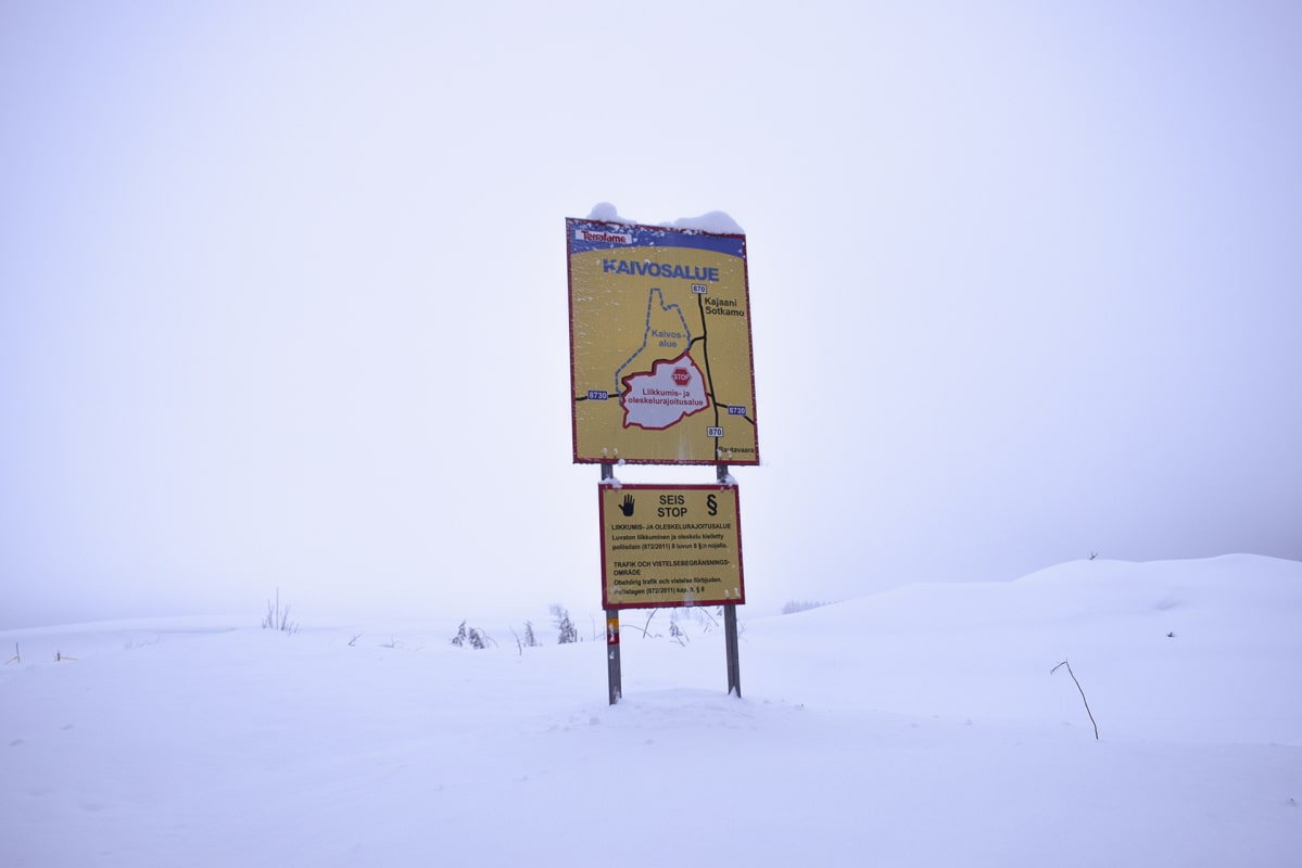 Terrafamen kaivosalueen rajalla.