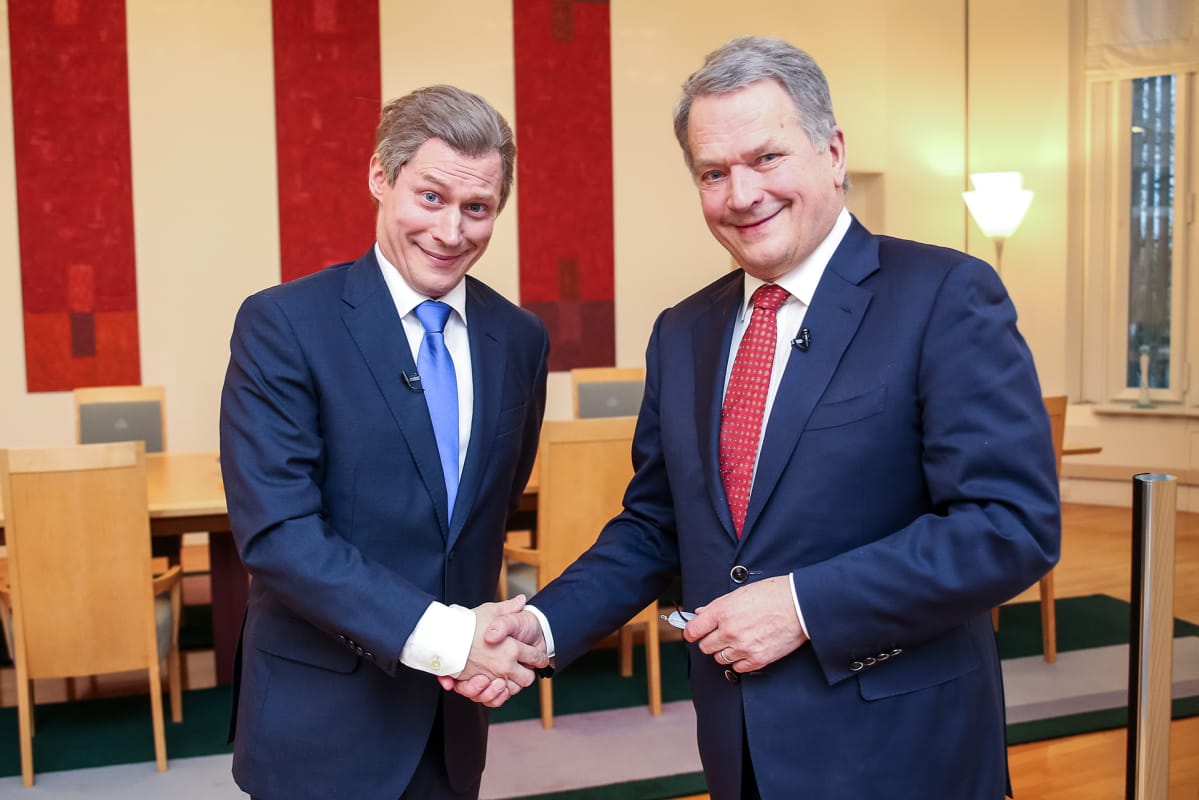 Näyttelijä Jarkko Tamminen ja Sauli Niinistö