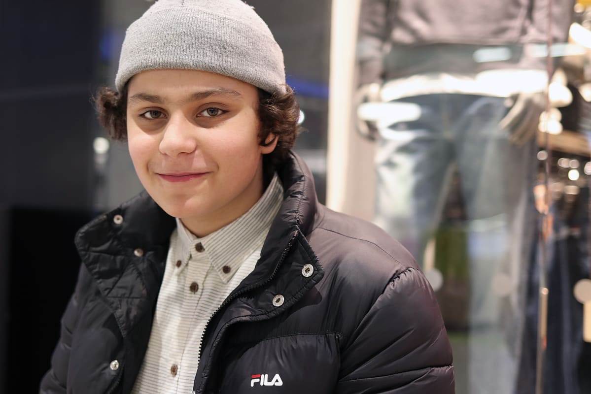 Muhoslainen Miro Cevirel, 13, on kuullut Oulun seksuaalirikosepäilyistä isältään.