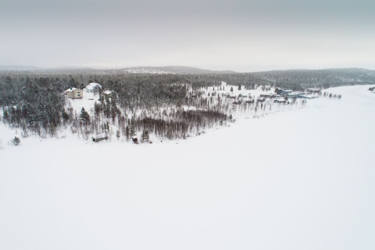 Vanha Riutulan koulu Inarissa toimi yhtenä koulukotina.
