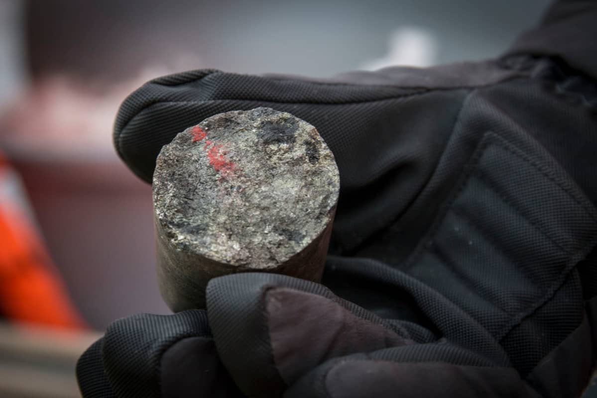 AA Sakatti Mining metallipitoinen koeporausnäyte Viiankiaavalta.
