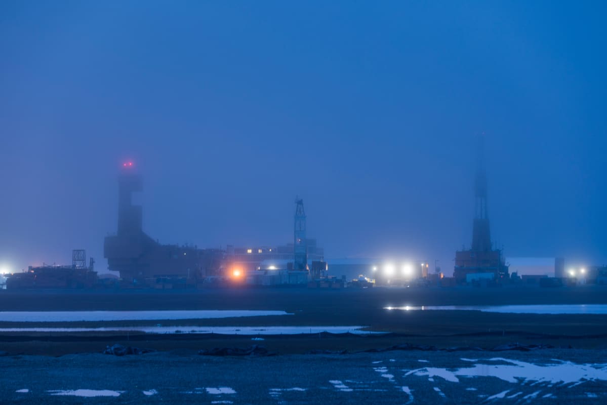 Öljynporausta Prudhoe Bayssä, Pohjois-Alaskassa