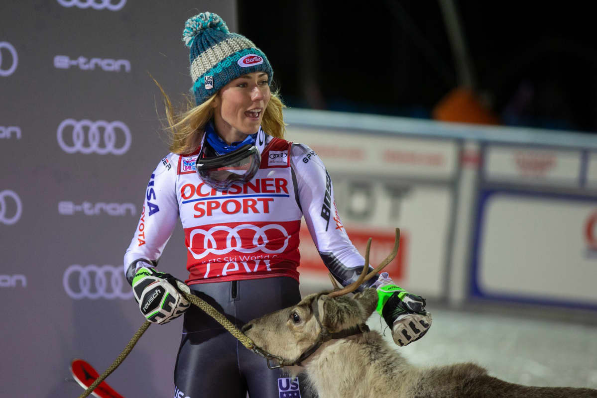 Mikaela Shiffrin sai Levillä palkinnoksi poron.