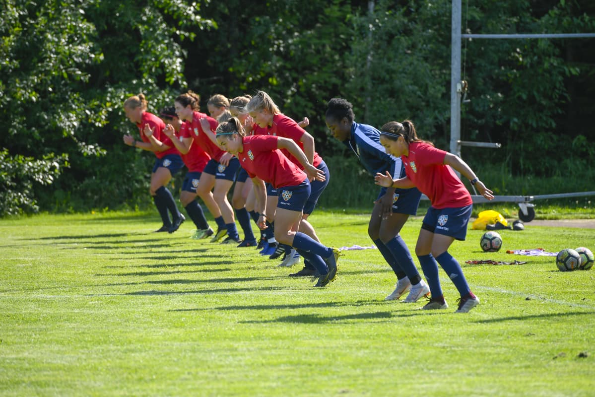 Kuva Åland Unitedin harjoituksista heinäkuulta.