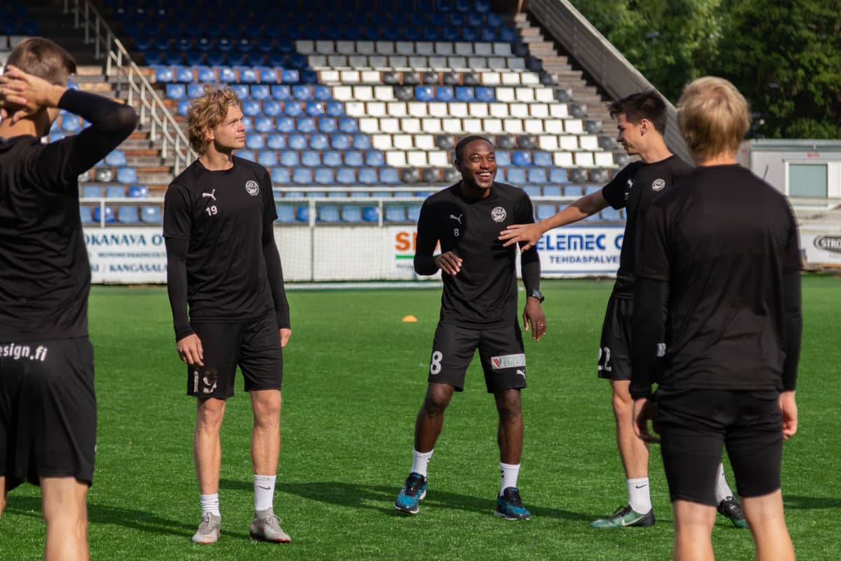 FC Hakan pelaajia harjoituksissa