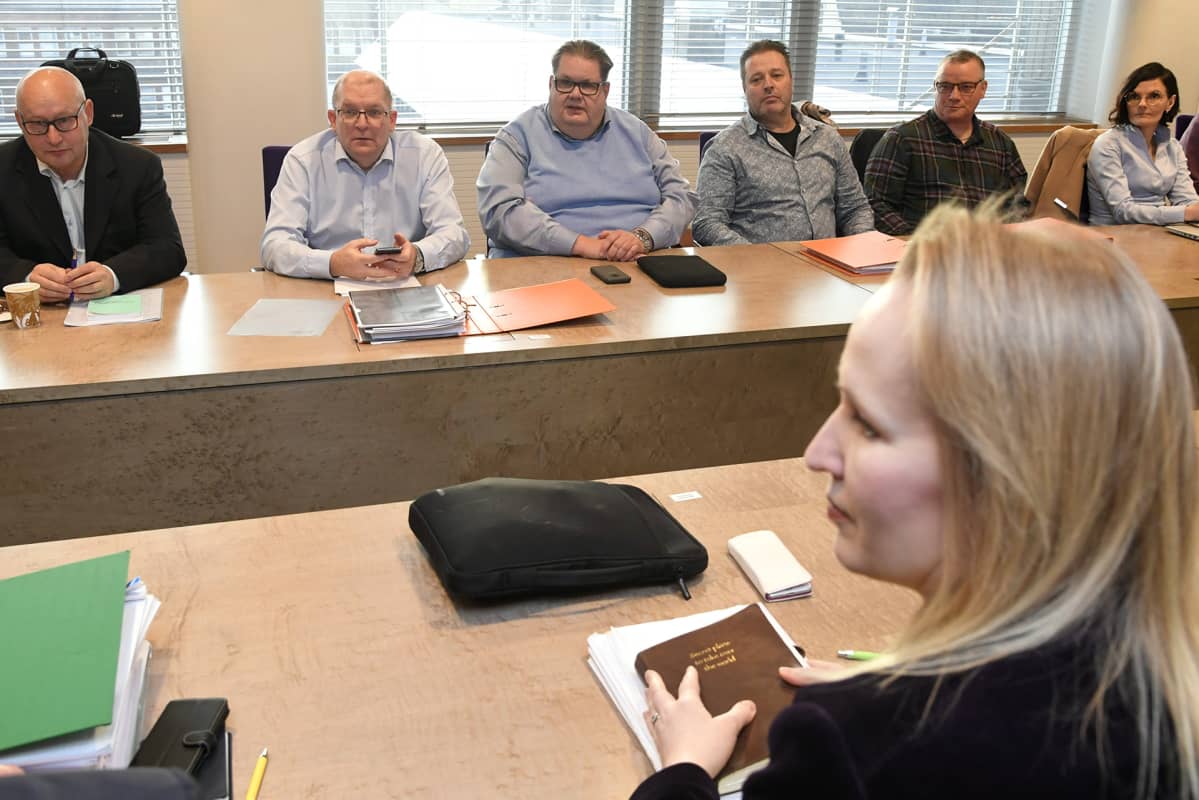 Teknologiateollisuuden ja Teollisuusliiton väliset työehtosopimusneuvottelut Helsingissä torstaina 2. tammikuuta