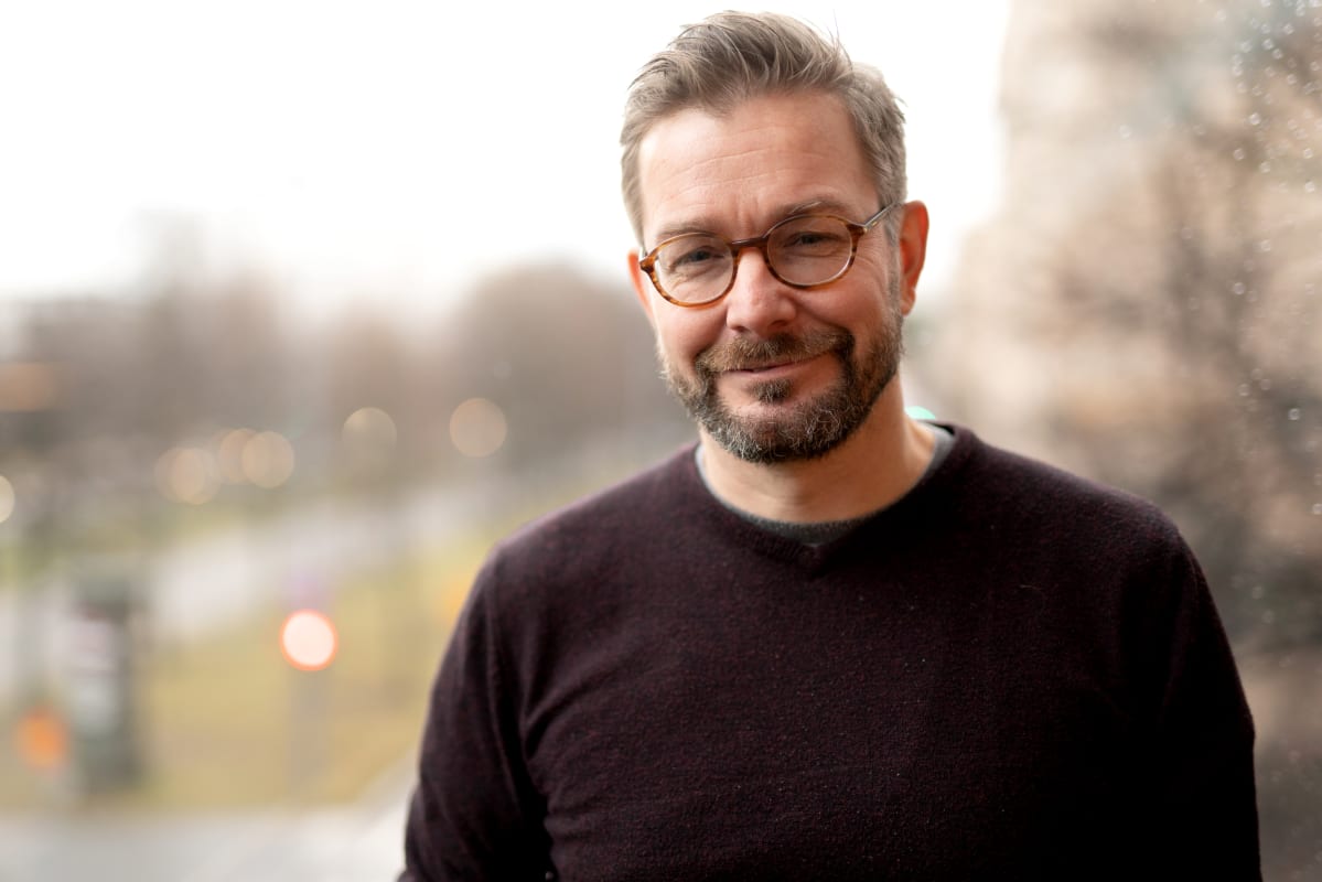 Ohjaaja Milko Lehto uskoo, että esitys herättää tunteita ja jakaa katsojien mielipiteet.