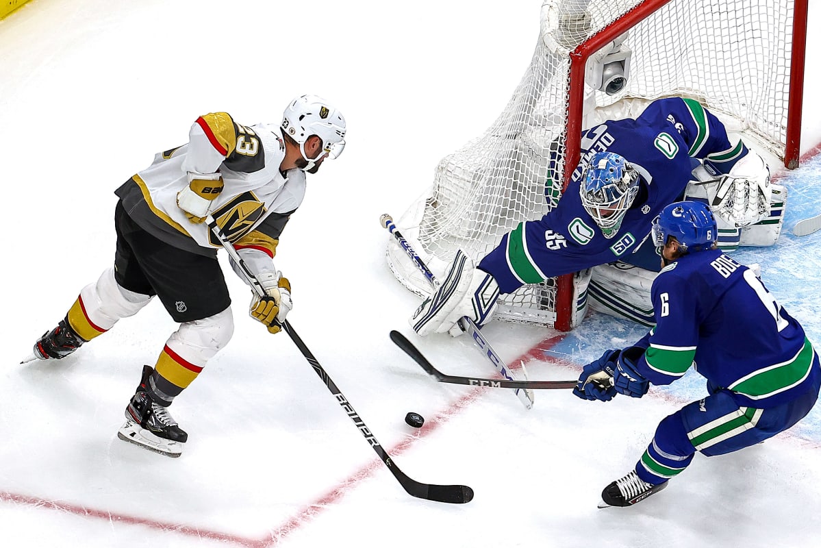 Thatcher Demko Vancouverin maalilla.