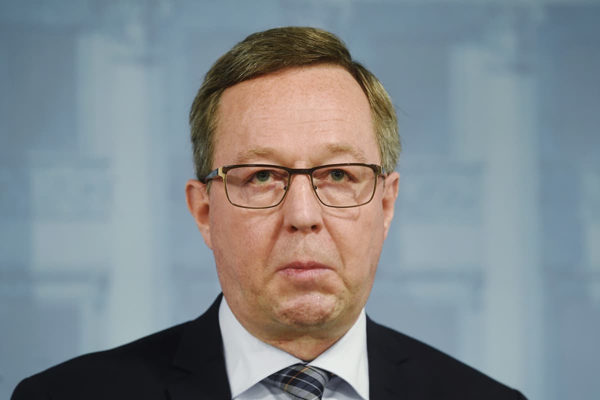 Elinkeinoministeri Mika Lintilä hallituksen tiedotustilaisuudessa 29. syyskuuta 2020.