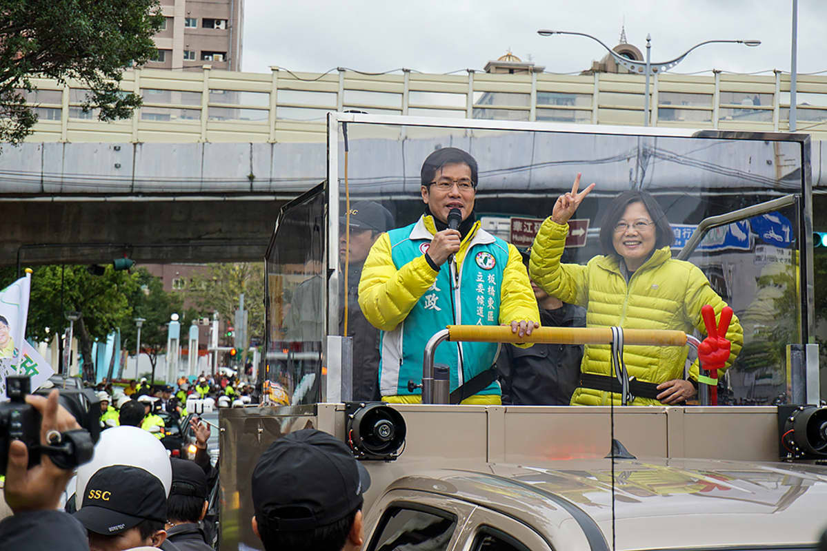 Taipei DPP Tsai Ing-wen voitonmerkki.