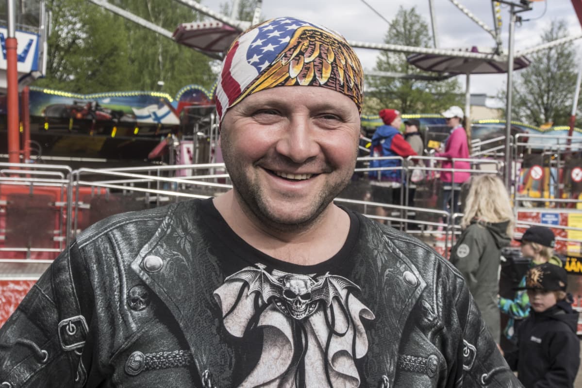 Ilma-akrobaatti Viktor Kaiser.
