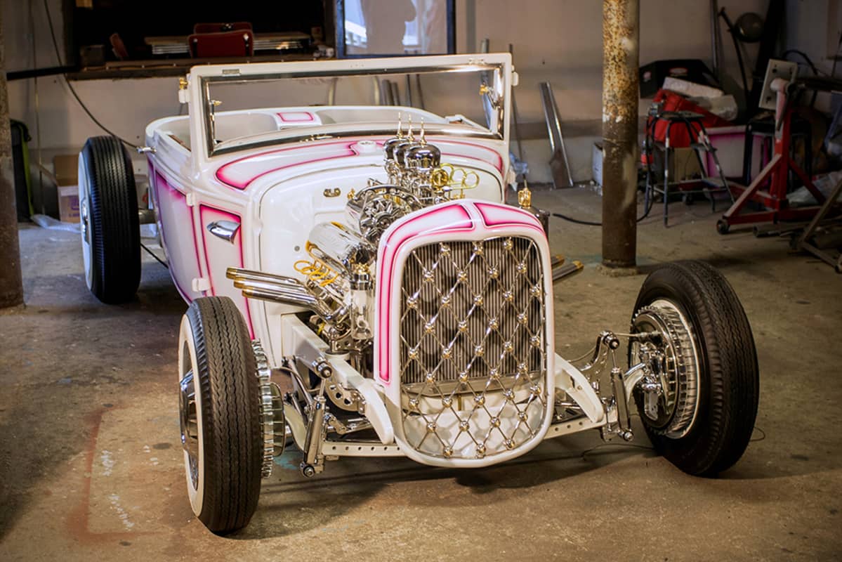 Jaska Velinin kustomoima hot rod -auto.