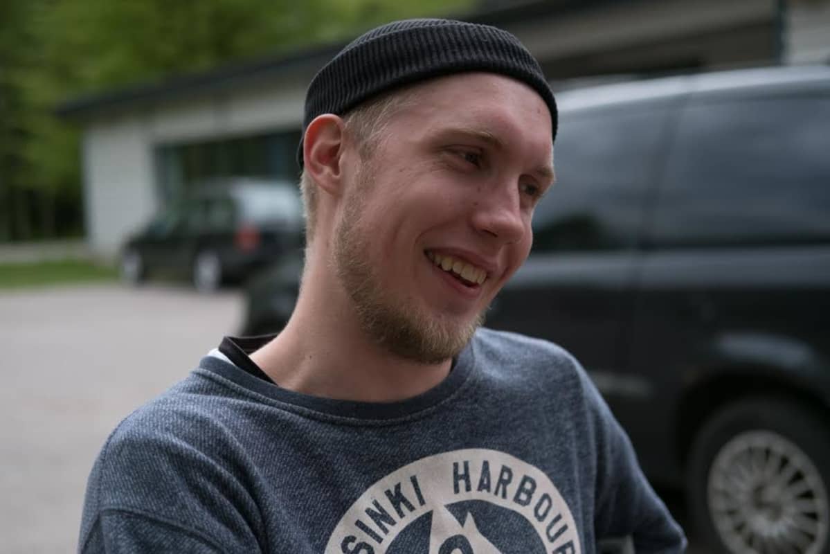 Dino Väärä