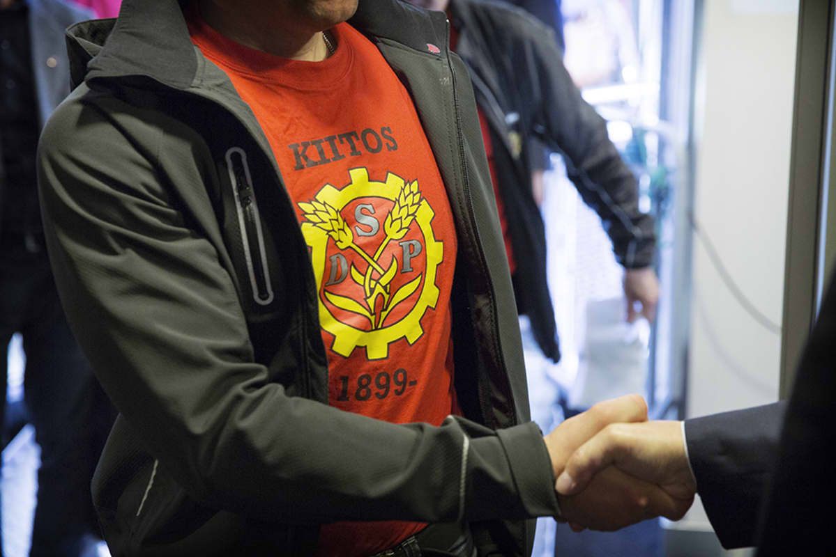 Kiitos SDP 1899 -paita.