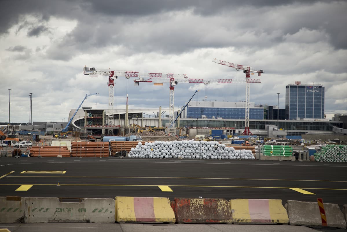 Helsinki-Vantaan länsisiiven rakennustyömaa.