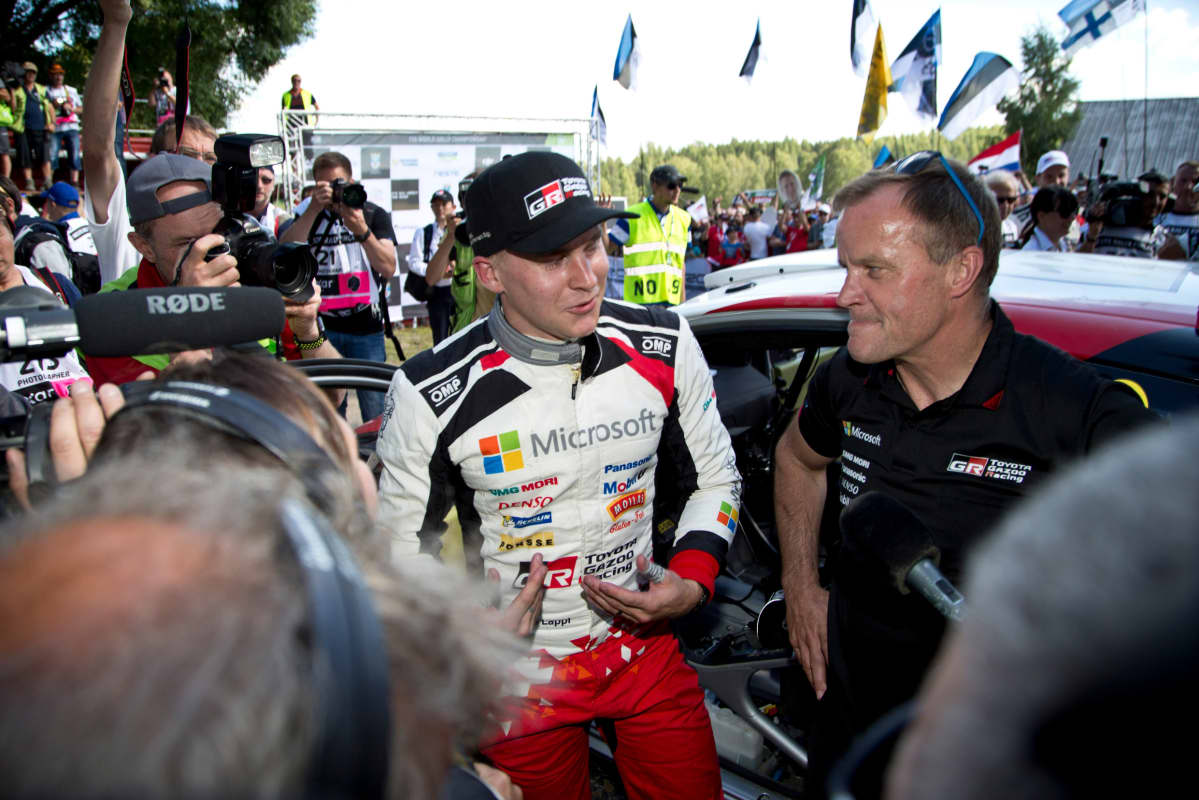 Esapekka Lappi nappasi Tommi Mäkisen johtamalle Toyota-tallille voiton Jyväskylän MM-rallissa heinäkuun lopussa.