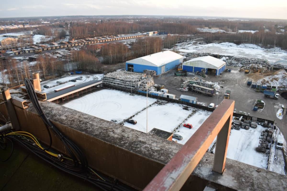 Porin Aittaluodon uusi voimala rakennetaan vanhan viereiselle parkkipaikalle.