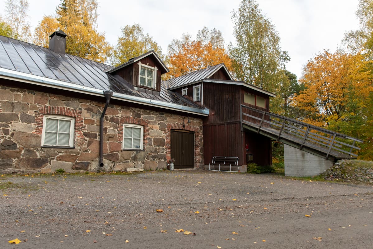 Taidegalleria Pihatto Lappeenrannan vanhassa Pappilassa.