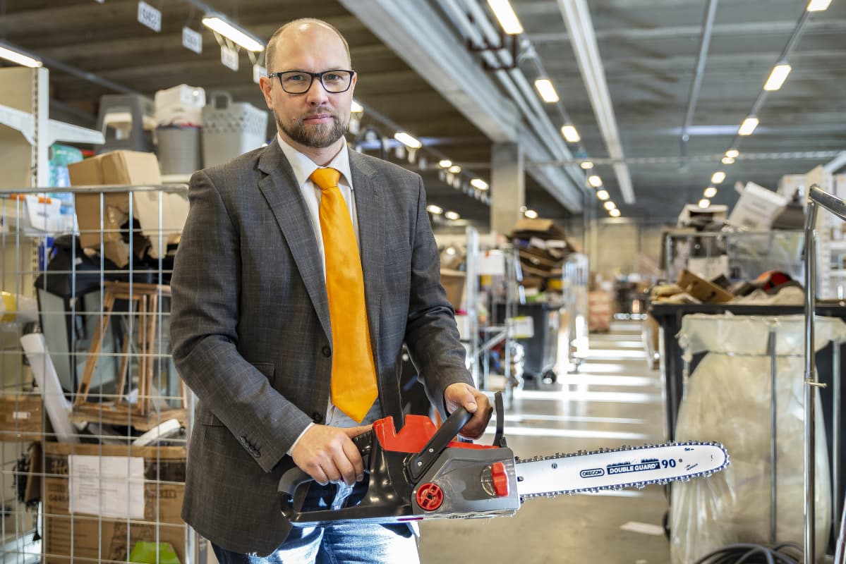 laatupäällikkö Mikko Kalmi, Tokmanni