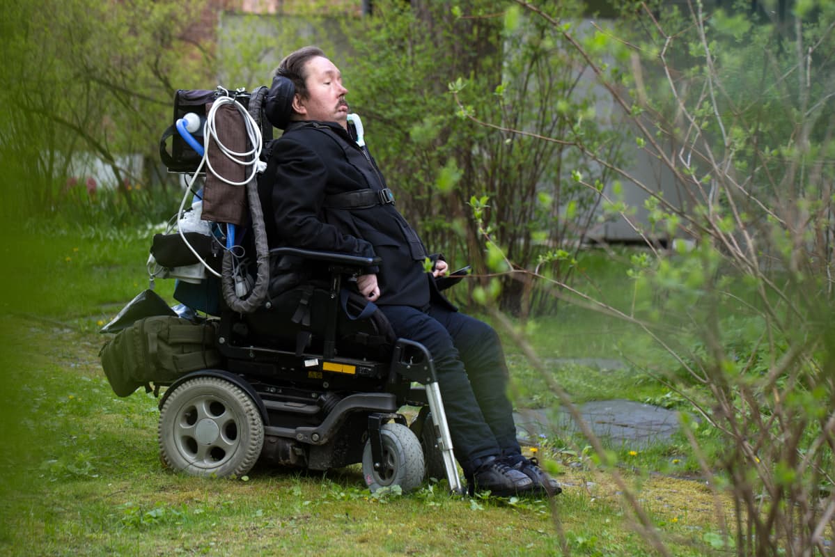 Puheenjohtaja Jukka Sariola, Hengityslaitepotilaat
