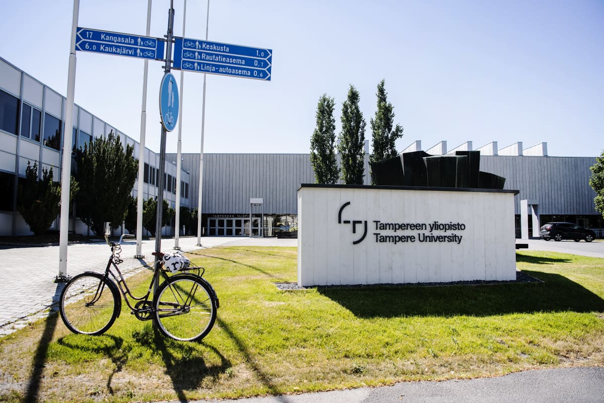 Kuvassa on Tampereen yliopisto kesäkuussa 2020.