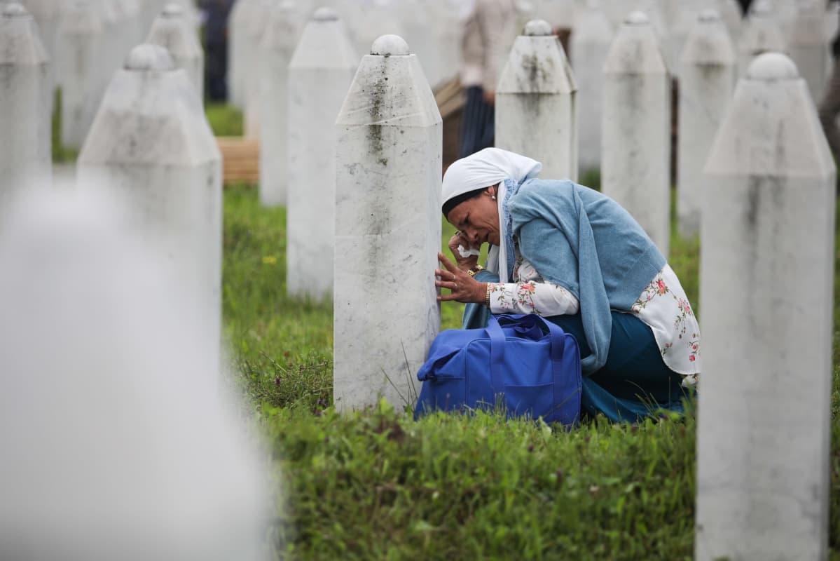 Potočarin hautausmaalle on haudattu Srebrenican joukkomurhassa kuolleita. Kuva vuodelta 2018.