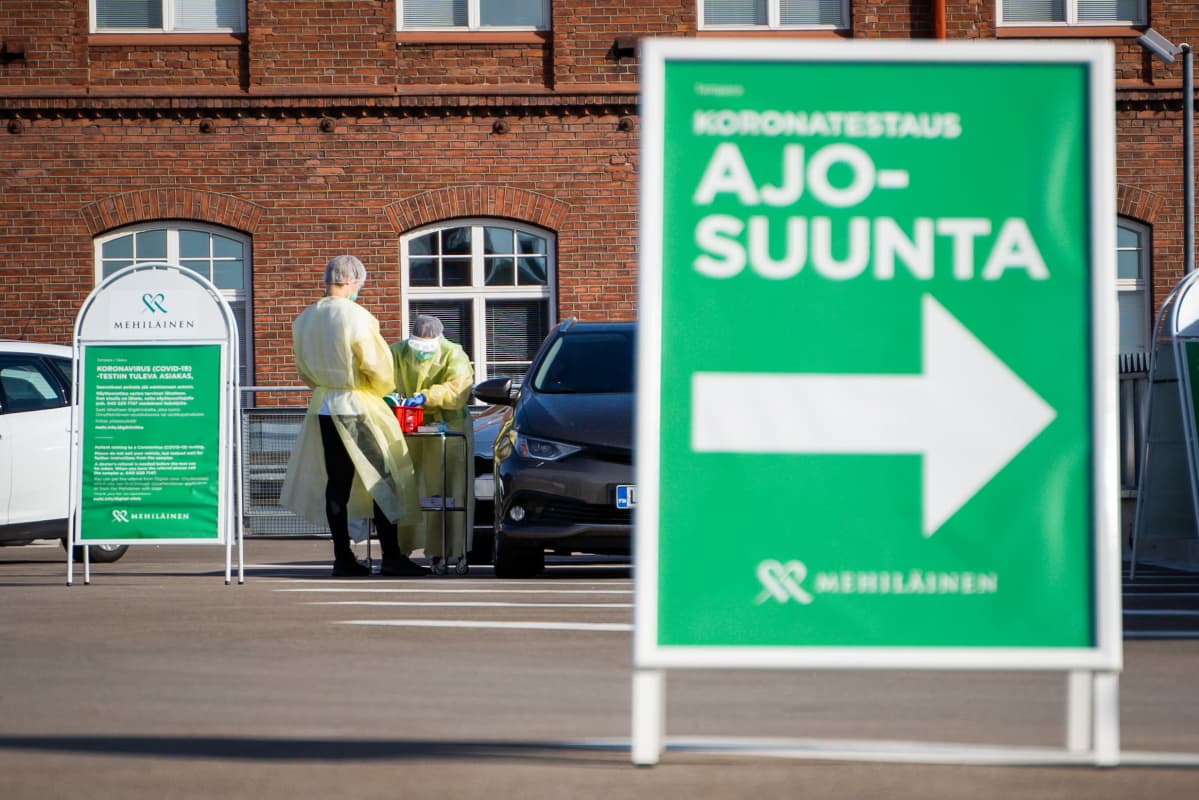 Mehiläisen drive-in koronatestauspiste.
