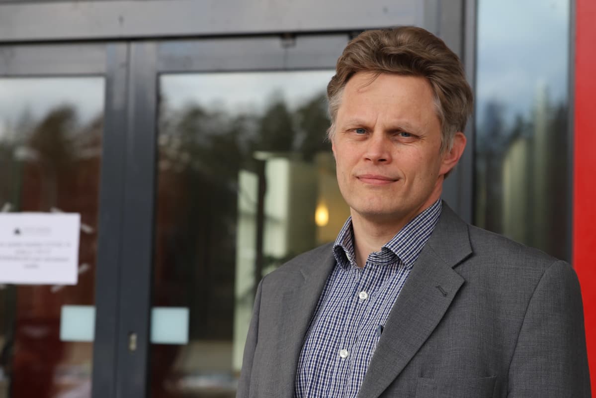 Päijät-Hämeen hyvinvointiyhtymän terveys- ja sairaanhoitopalveluiden toimialajohtaja Tuomo Nieminen