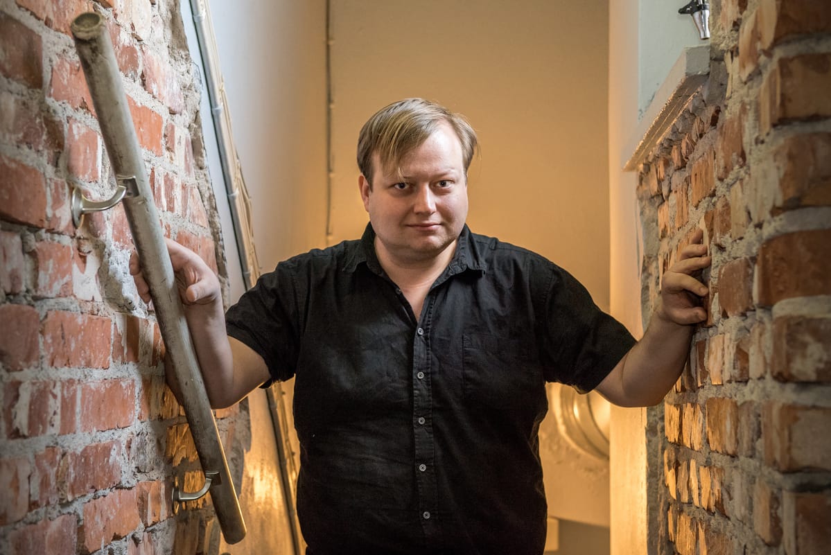 Teatteriohjaaja Lauri Maijala.
